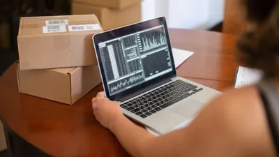 Order bumps y upsells en Systeme.io: factura más